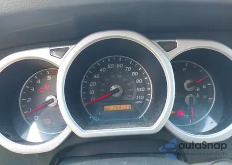 2003 Toyota 4Runner Limited V8 z USA, uszkodzony, nr VIN JTEBT17R830002735